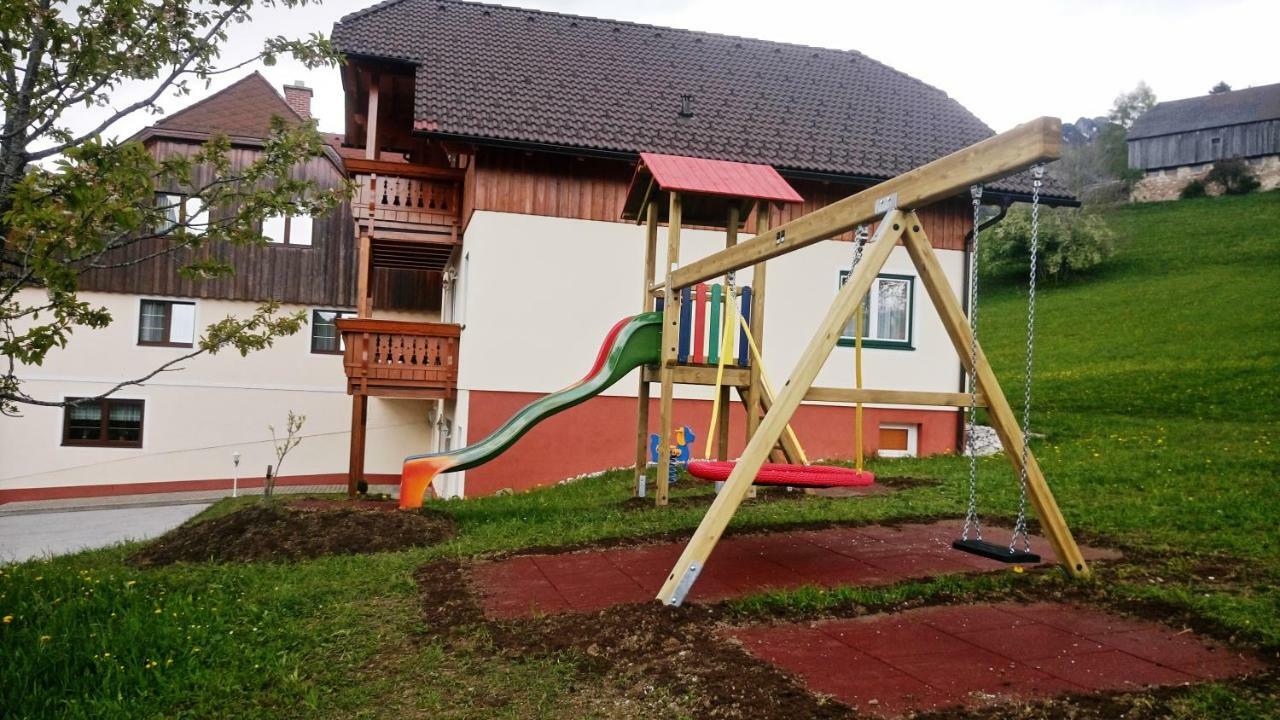 Ferienhof Gindl Und Gaestehaus Gindl Tauplitz Exterior foto